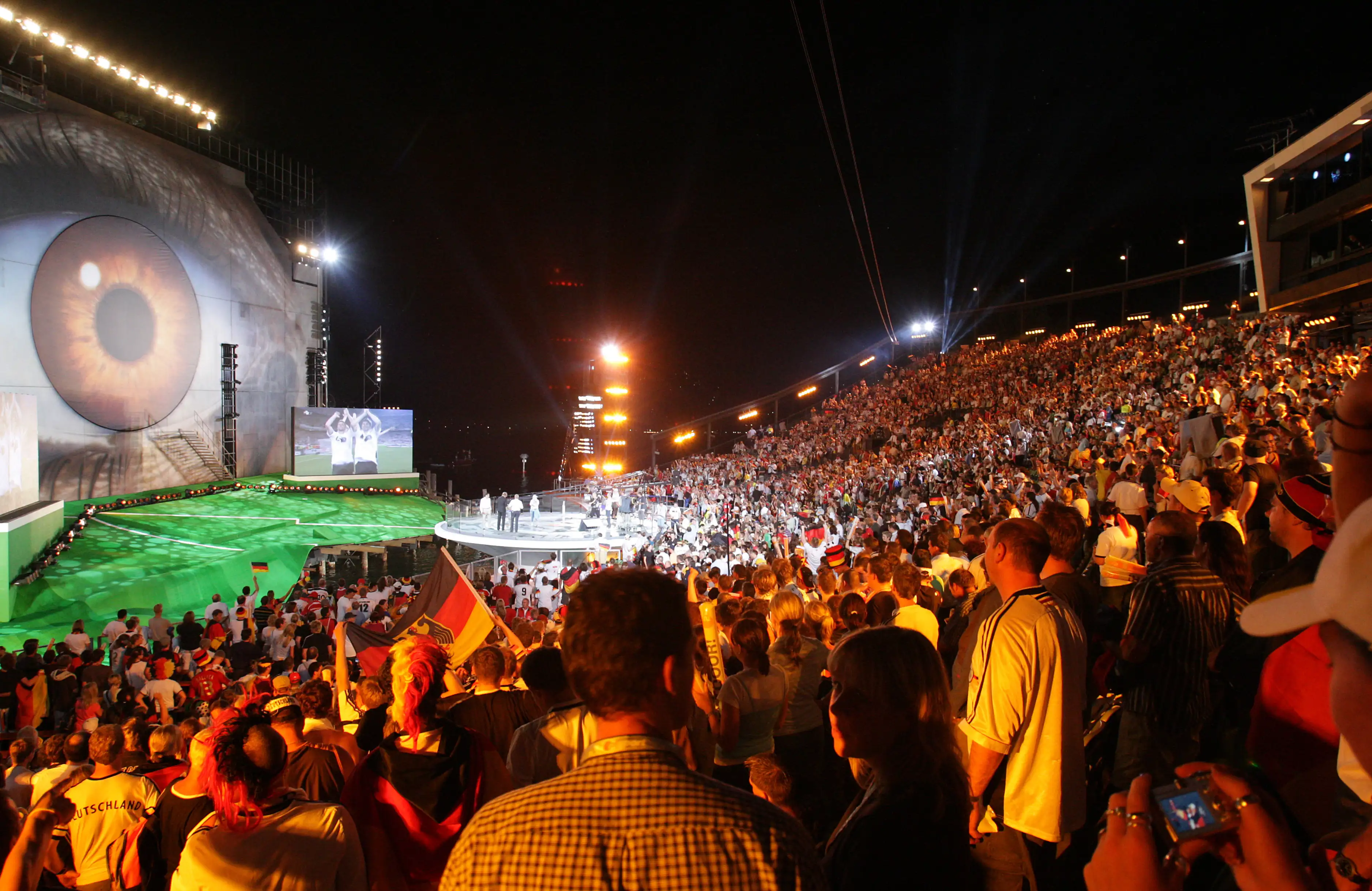© Sascha Baumann And now we go live to Bregenz © Sascha Baumann