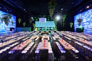 © Anja Koehler Raum für Feierlichkeit Weihnachtsfeier auf der Werkstattbühne im Festspielhaus Bregenz © Anja Koehler